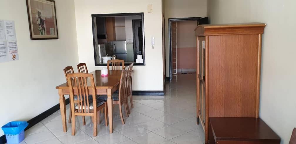 Marina Court Resort Kota Kinabalu-Stay And Get Cash Rebate Esterno foto