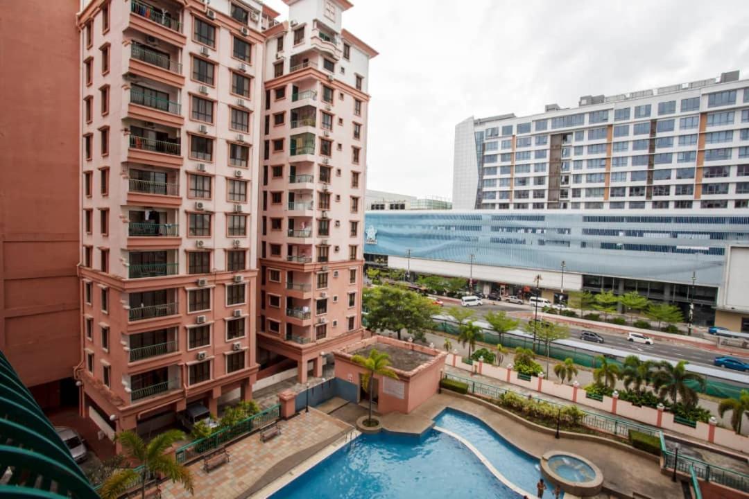 Marina Court Resort Kota Kinabalu-Stay And Get Cash Rebate Esterno foto